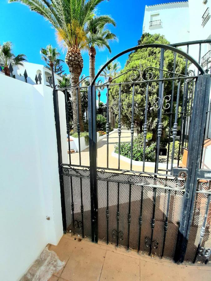 Beachfront Penthouse 3 Double Bedrooms, 2 Bathrooms San Luis de Sabinillas Εξωτερικό φωτογραφία